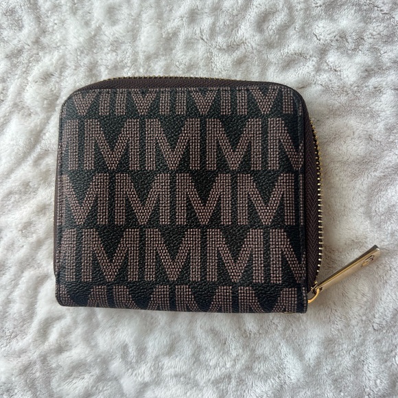 Michael Kors Handbags - Michael Kors Zip Wallet Brown